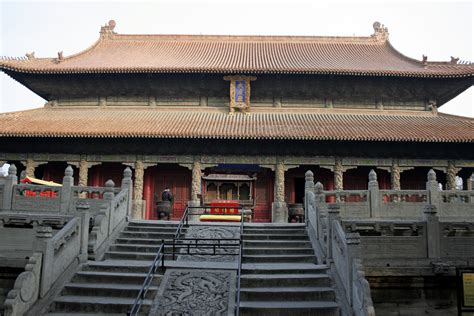  De Ancestrale Tempel van Confucius: Een Ontroerend Toevluchtsoord voor Rust en Weespijn