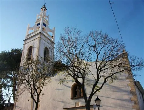  De Tempel van de Zes Koningen: Een Verborgen Juweel in Vigan!