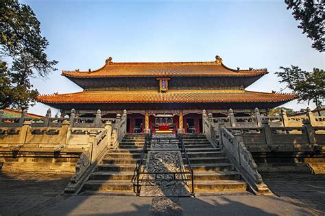  Het Zhuzhou Confucian Tempel: Een Oase van Kalmte en Historische Pracht!