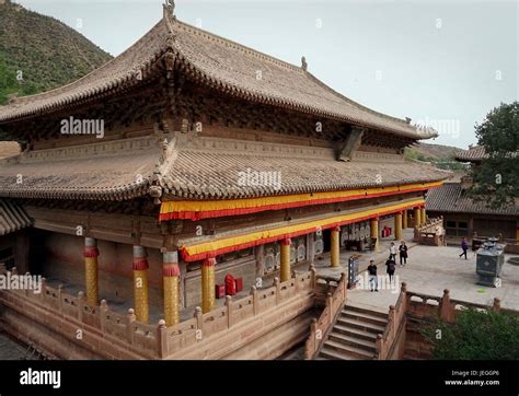 De Betoverende Schoonheid van Het Haidong Chengguan Tempel Complex!